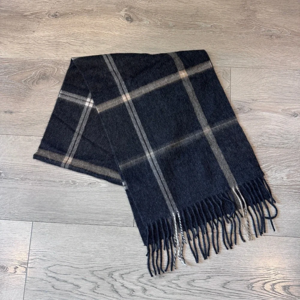 Jos. A. Bank Mens 100% Cashmere Scarf Charcoal Gray Plaid Fringed Winter Luxe